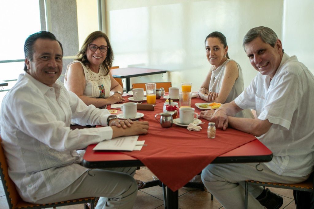 Claudia Sheinbaum desayuno Cuitláhuac García y Rocío Nahle